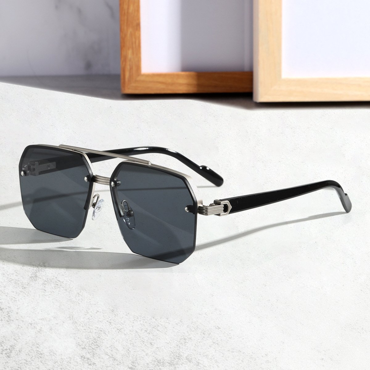Fashion Personality New Men's Sunglasses Box - Image 2