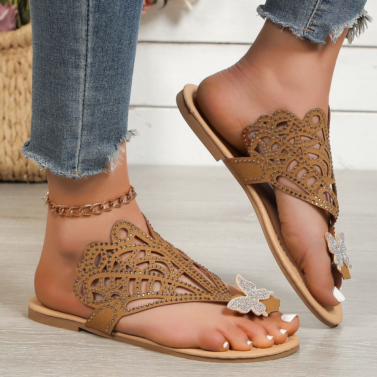 Slip-on Flip-toe Sandals Women's Rhinestone Hollow Flat-heeled Slippers - Image 5
