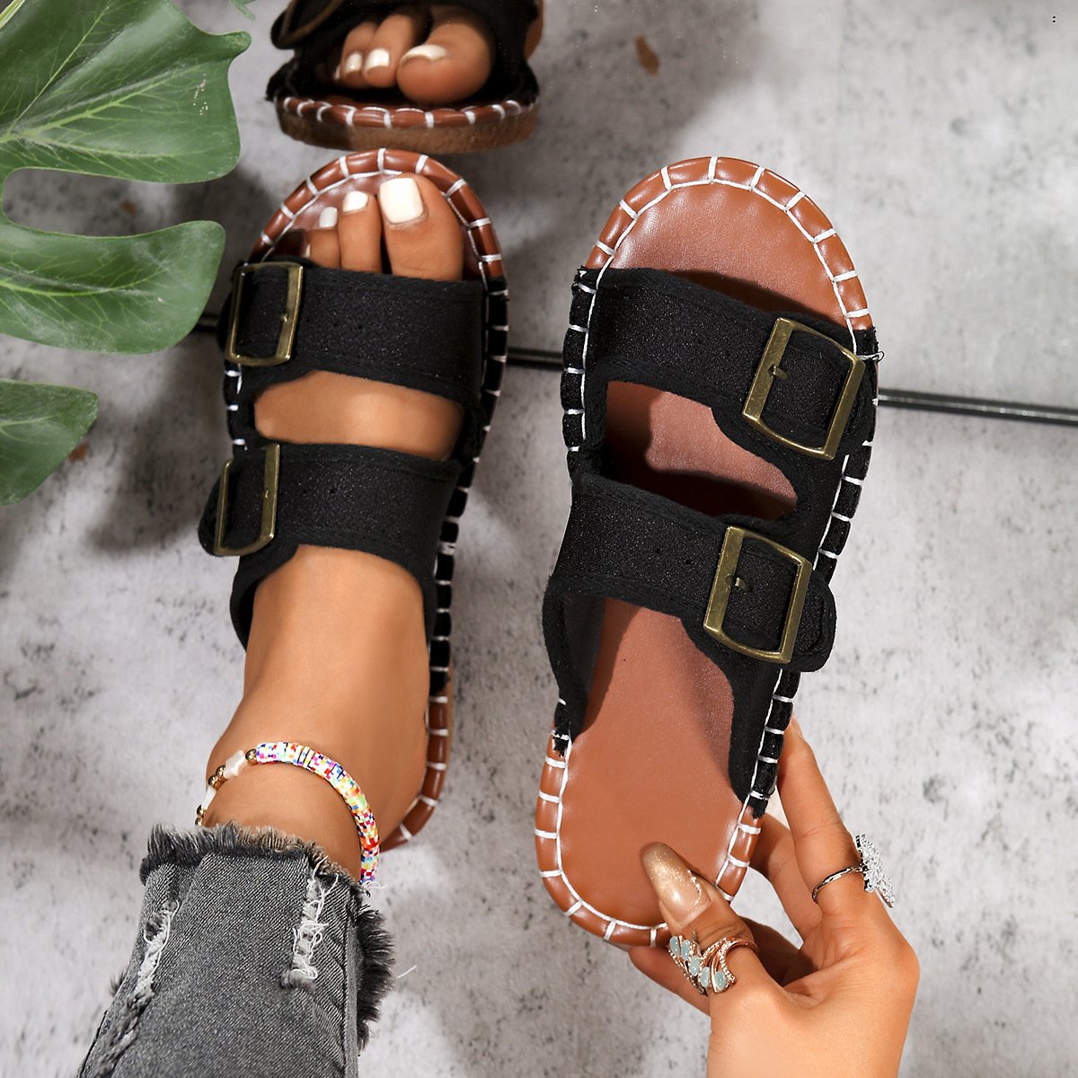 Women's Round Head Soft Bottom Double Buckle One-word Outer Wear Beach Slippers - Image 2